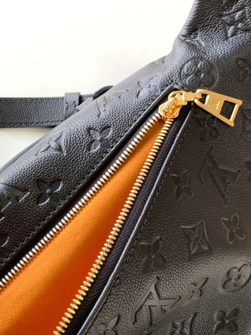Cozy Louis Vuitton Waist Chest Packs 94116