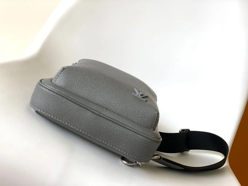 Stylish Louis Vuitton Waist Chest Packs 94112