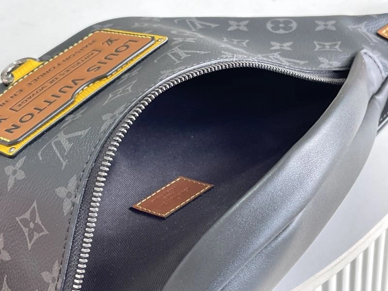 Louis Vuitton Waist Chest Packs TechFriendly 94101