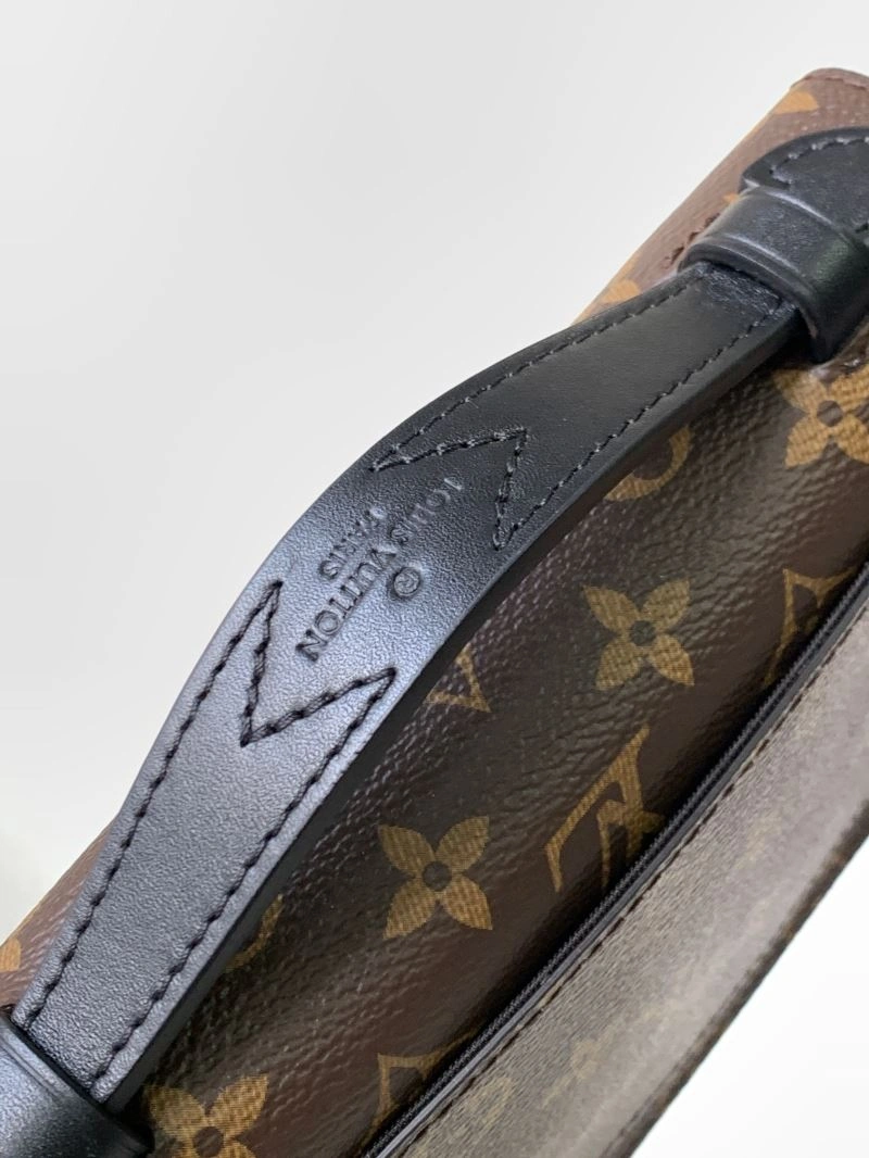 Lightweight Louis Vuitton Waist Chest Packs 94092