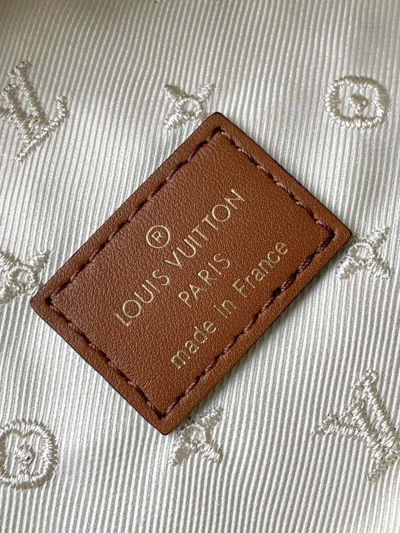 Louis Vuitton Waist Chest Packs Lightweight 43200