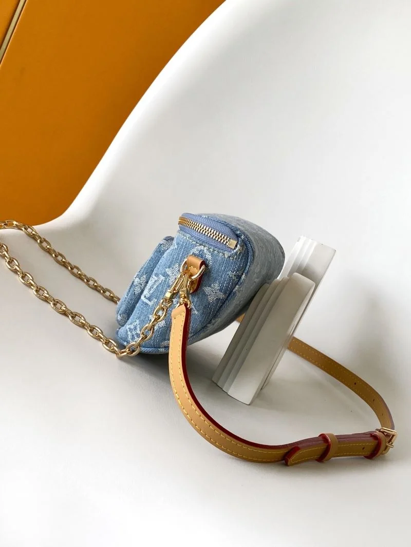 Stylish Louis Vuitton Waist Chest Packs 43201