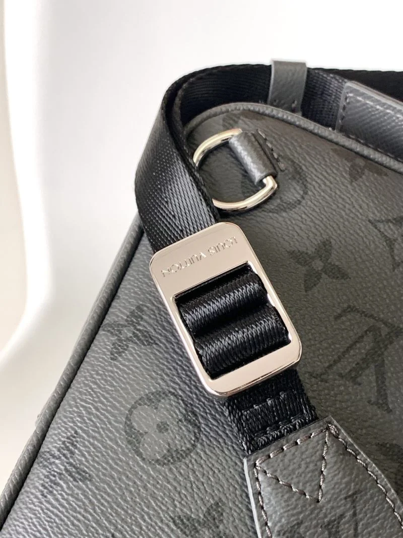 Lightweight Louis Vuitton Waist Chest Packs 42125