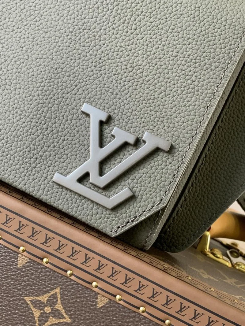 Louis Vuitton Waist Chest Packs Supportive 42112