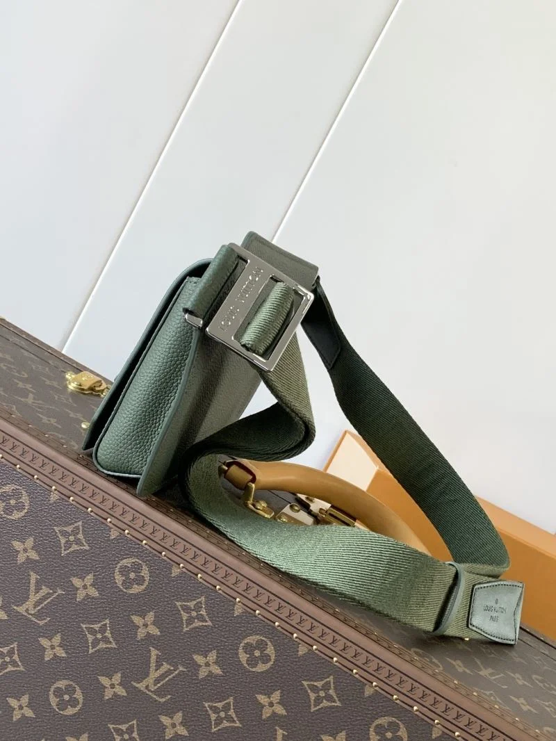 Versatile Louis Vuitton Waist Chest Packs 42110