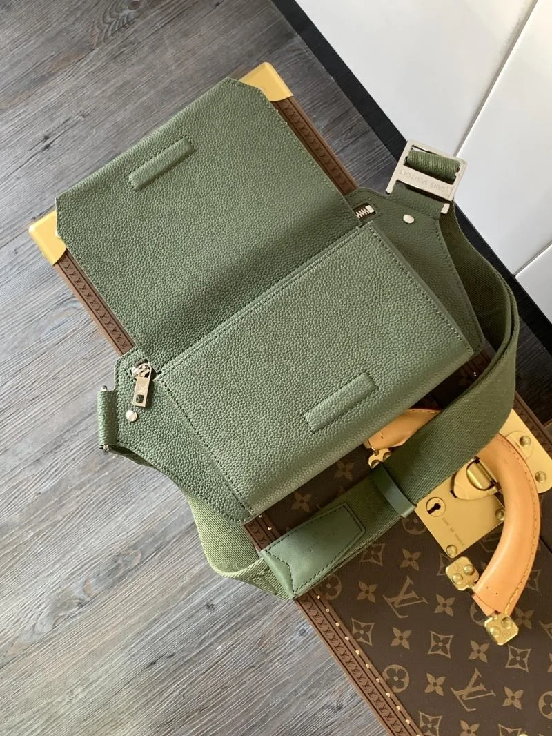 Versatile Louis Vuitton Waist Chest Packs 42110