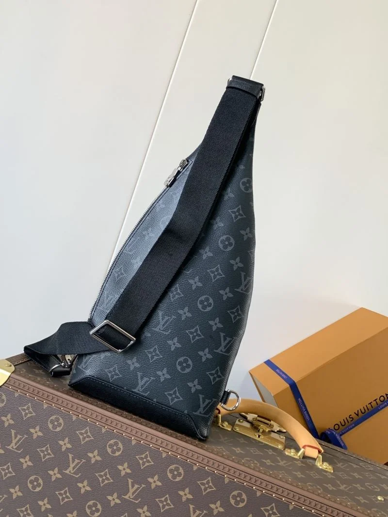 Stretchable Louis Vuitton Waist Chest Packs 42152