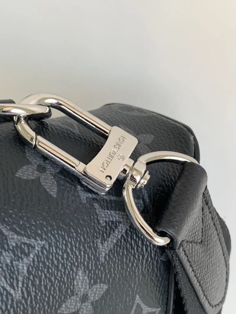 Stretchable Louis Vuitton Waist Chest Packs 42152