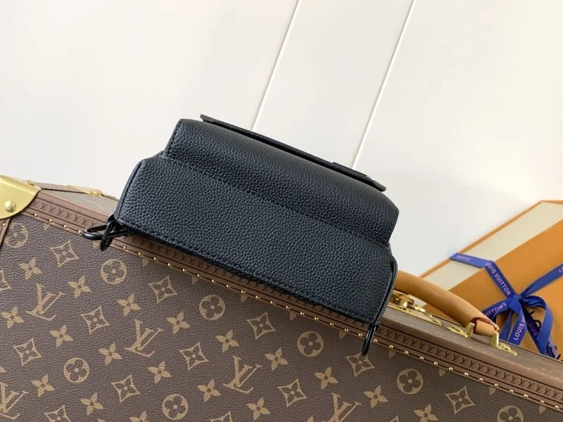 Modern Louis Vuitton Waist Chest Packs 42096