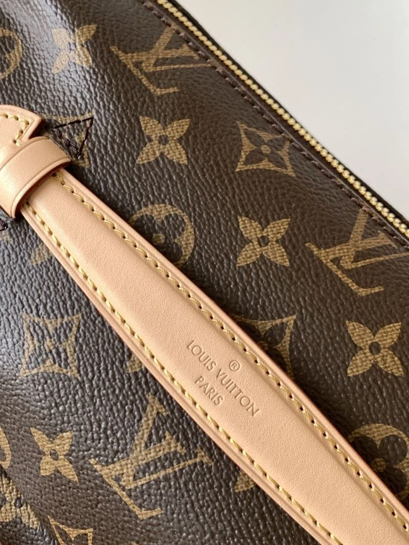 EasyMatch Louis Vuitton Waist Chest Packs 41821