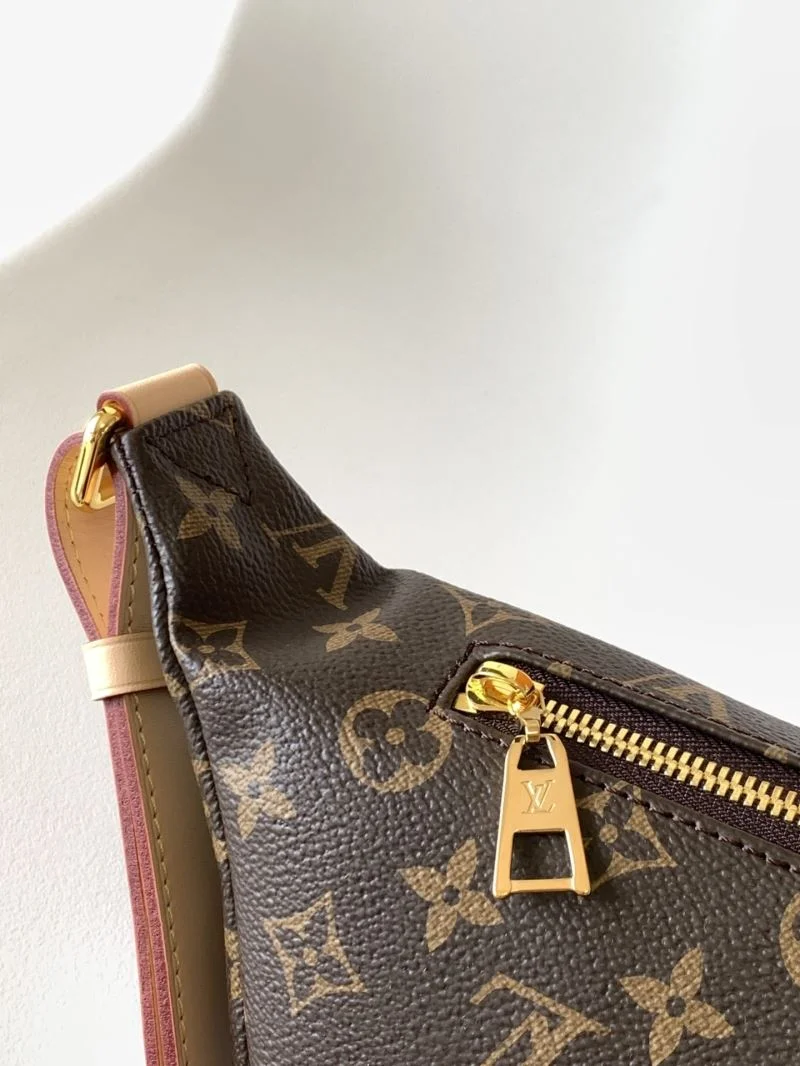 EasyMatch Louis Vuitton Waist Chest Packs 41821