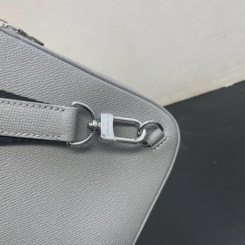 Elegant Louis Vuitton Waist Chest Packs 41669
