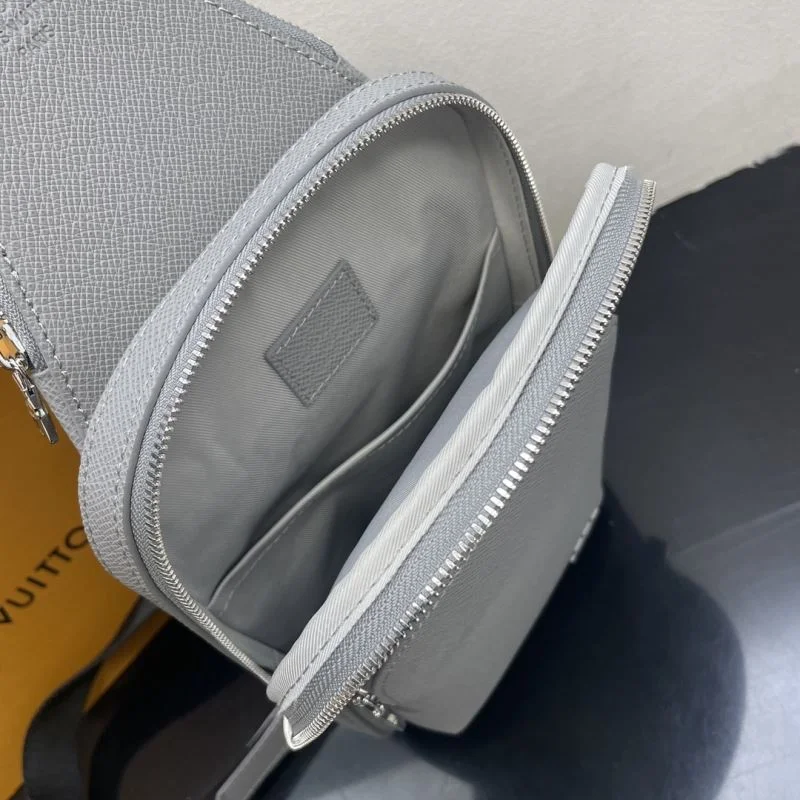 Elegant Louis Vuitton Waist Chest Packs 41669