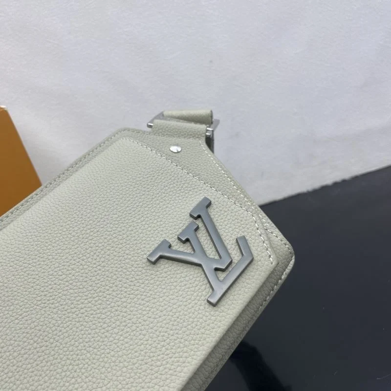 Effortless Louis Vuitton Waist Chest Packs 41780