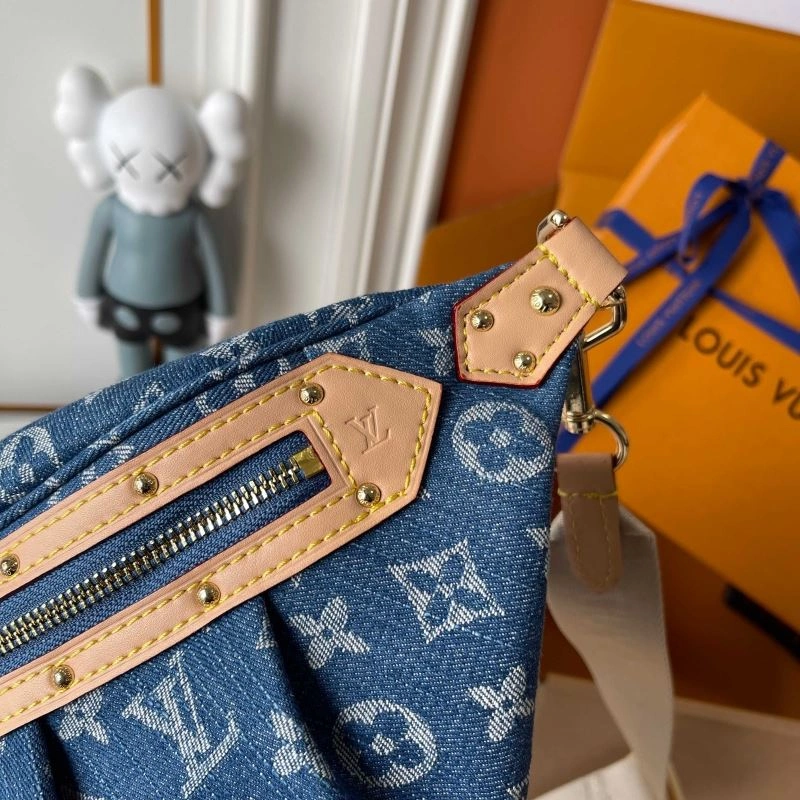 UrbanStyle Louis Vuitton Waist Chest Packs 88430