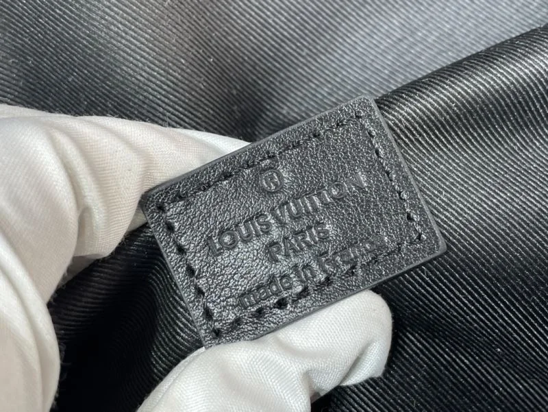 Trendy Louis Vuitton Waist Chest Packs 40975