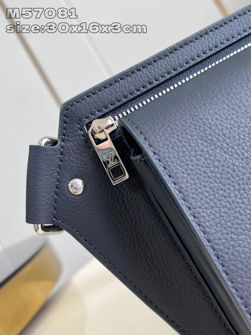 EyeCatching Louis Vuitton Waist Chest Packs 41004