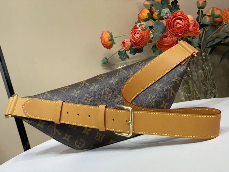 Minimalist Louis Vuitton Waist Chest Packs 40254
