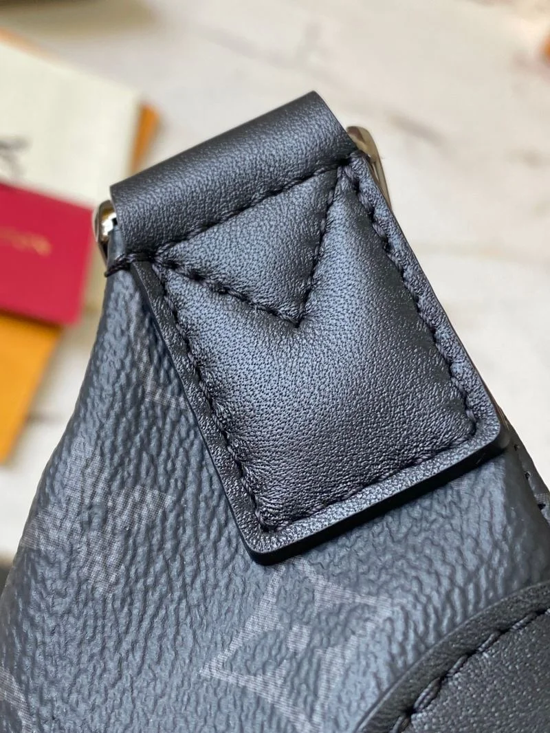Louis Vuitton Waist Chest Packs Youthful 39311