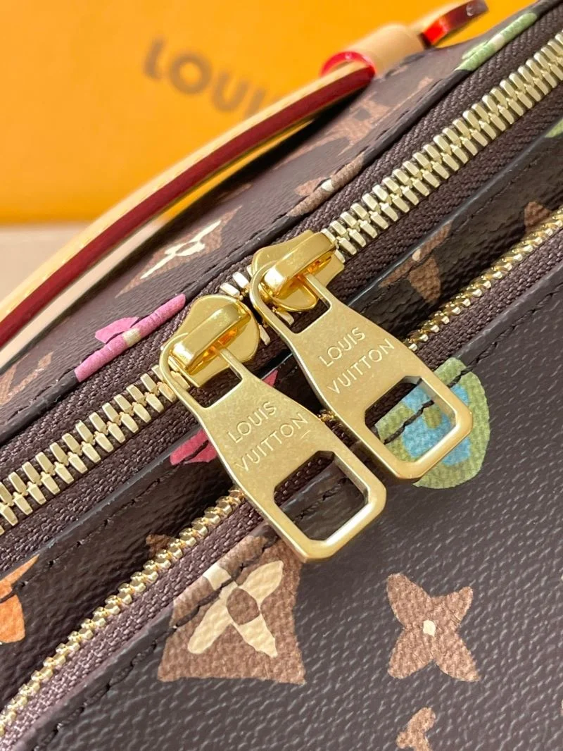 AllSeason Louis Vuitton Waist Chest Packs 39309