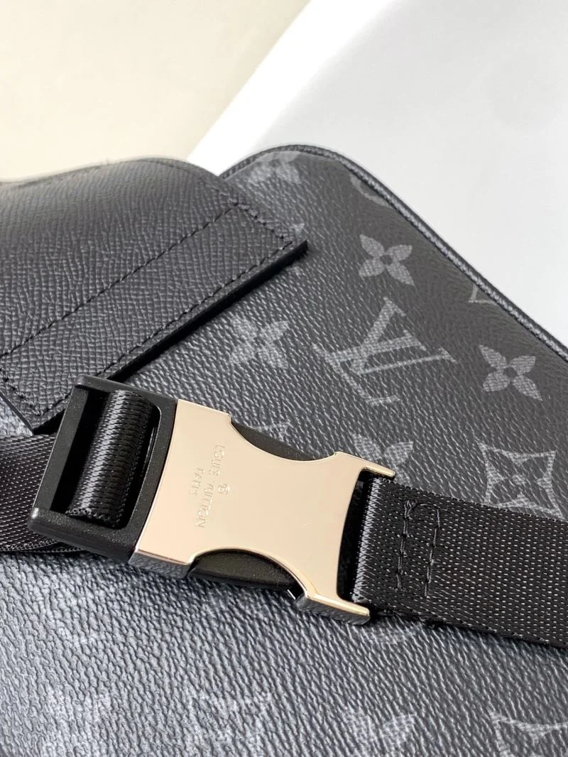 Louis Vuitton Waist Chest Packs ComfortFit 39005