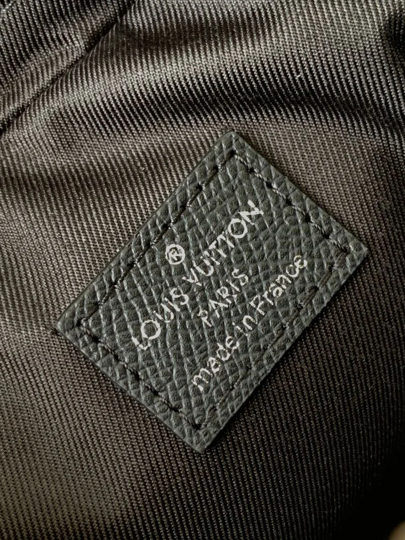 Louis Vuitton Waist Chest Packs ComfortFit 39005