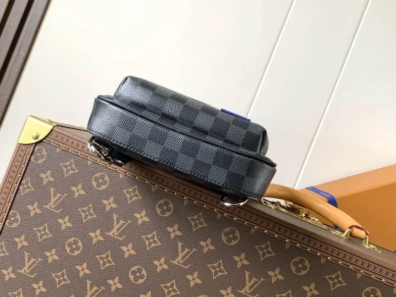 Cozy Louis Vuitton Waist Chest Packs 39022
