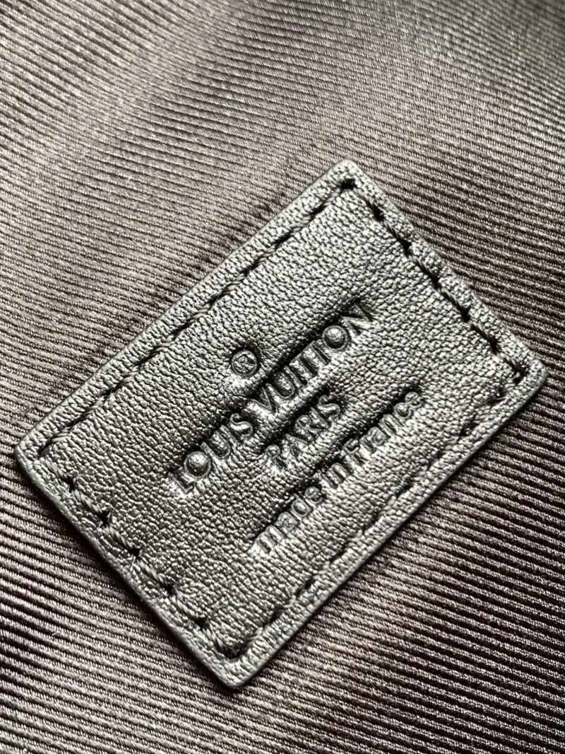 Minimalist Louis Vuitton Waist Chest Packs 38734