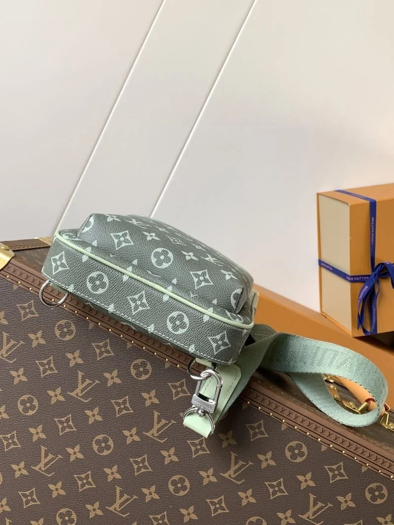 Fashionable Louis Vuitton Waist Chest Packs 38711