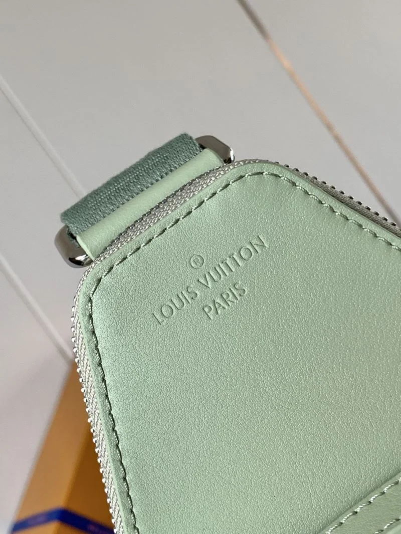 Fashionable Louis Vuitton Waist Chest Packs 38711