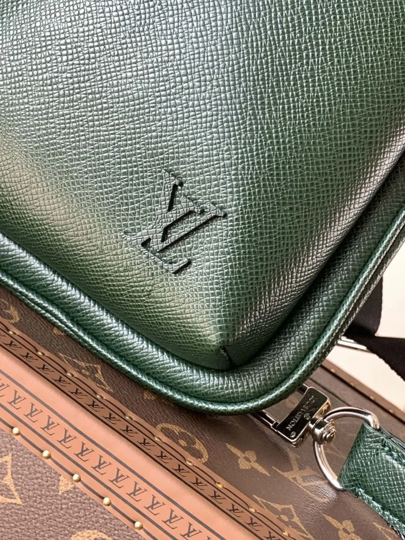 Louis Vuitton Waist Chest Packs OnTrend 38723