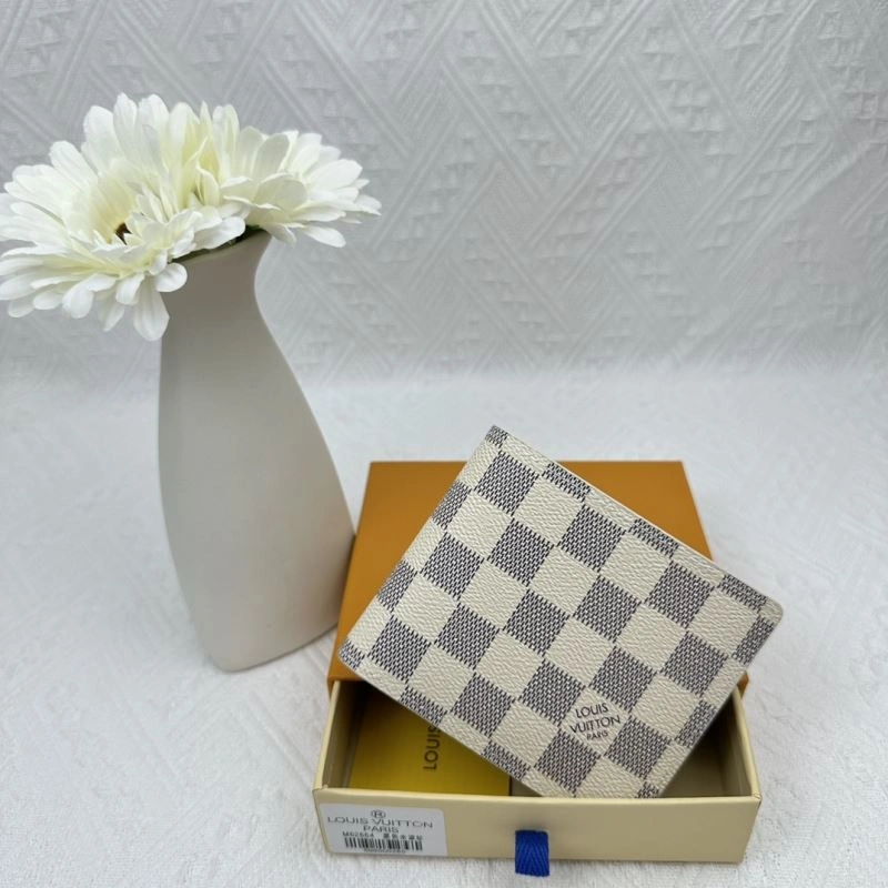 Sleek Louis Vuitton Wallets Purse 88038