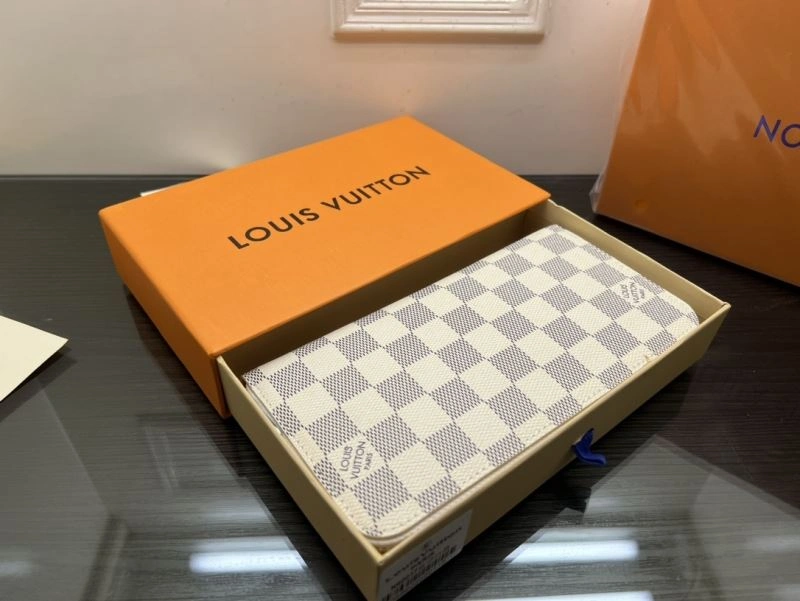 Louis Vuitton Wallets Purse WellDesigned 88025