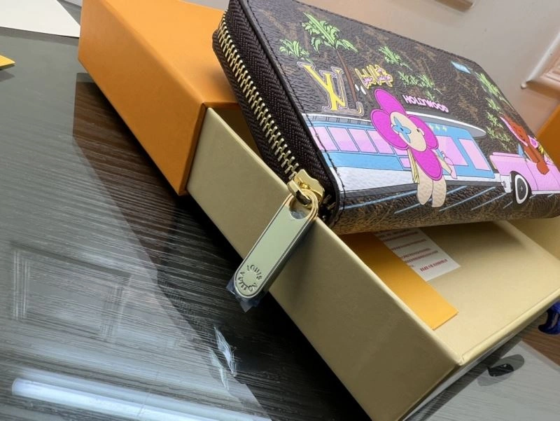 Louis Vuitton Wallets Purse QuickDry 88015