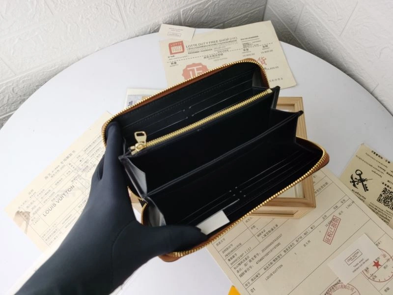 Cozy Louis Vuitton Wallets Purse 87991