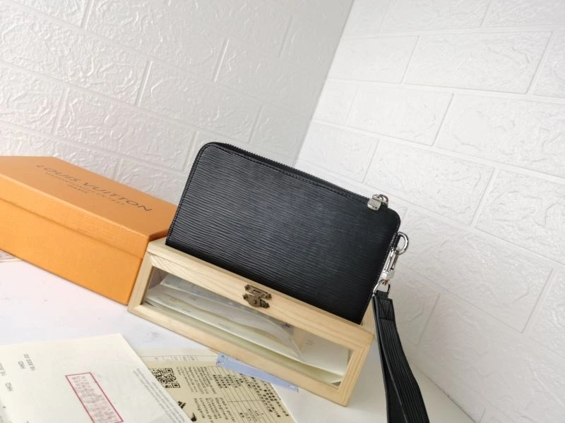 Louis Vuitton Wallets Purse Seasonal 88005