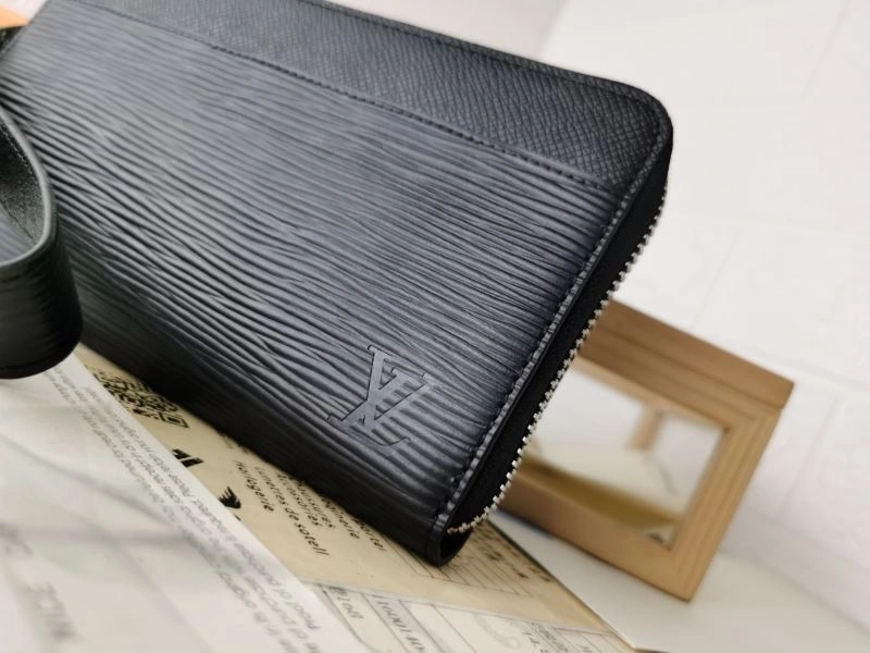 Louis Vuitton Wallets Purse Seasonal 88005
