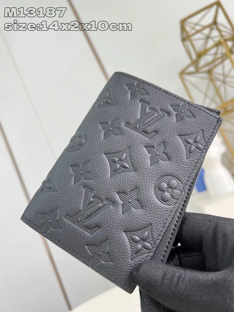 MoistureWicking Louis Vuitton Wallets Purse 40930