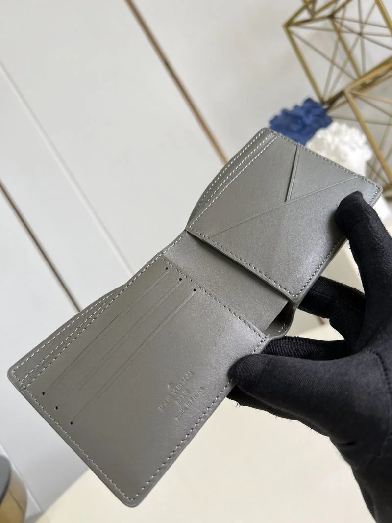 Soft Louis Vuitton Wallets Purse 40890