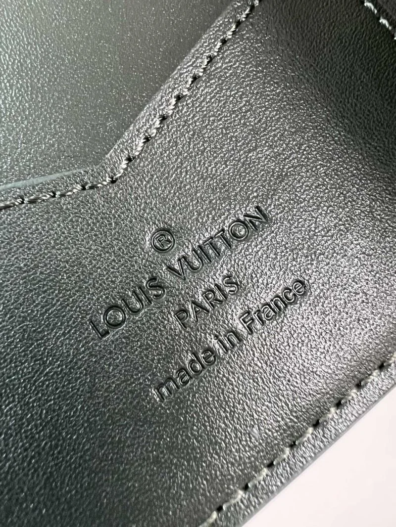 OdorResistant Louis Vuitton Wallets Purse 40896
