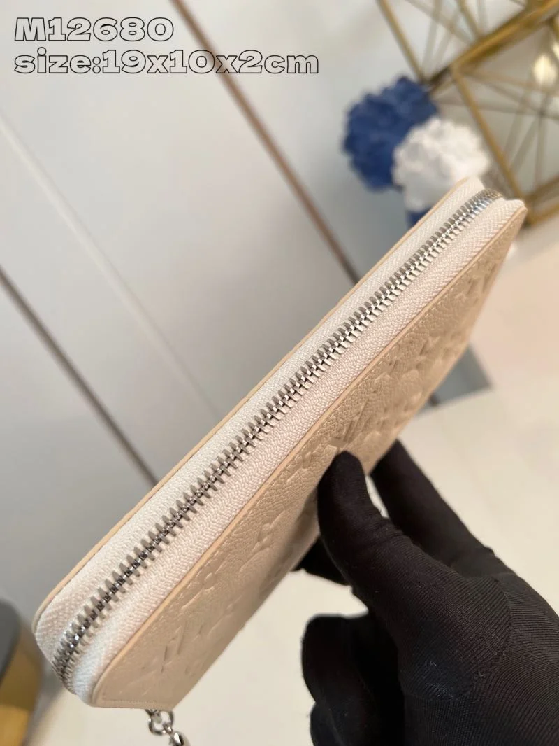 Louis Vuitton Wallets Purse Fashionable 40859