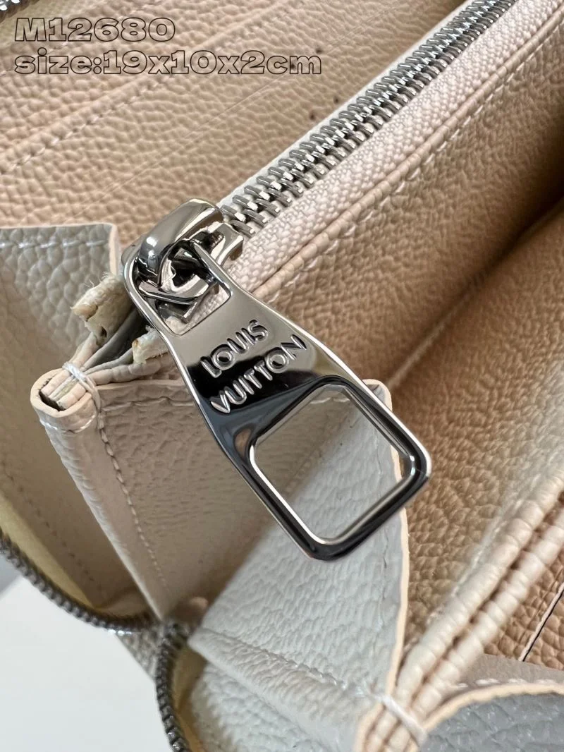 Louis Vuitton Wallets Purse Fashionable 40859