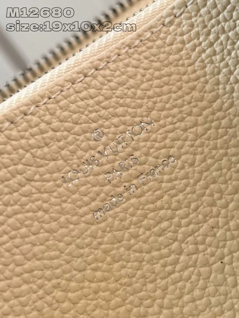 Louis Vuitton Wallets Purse Fashionable 40859