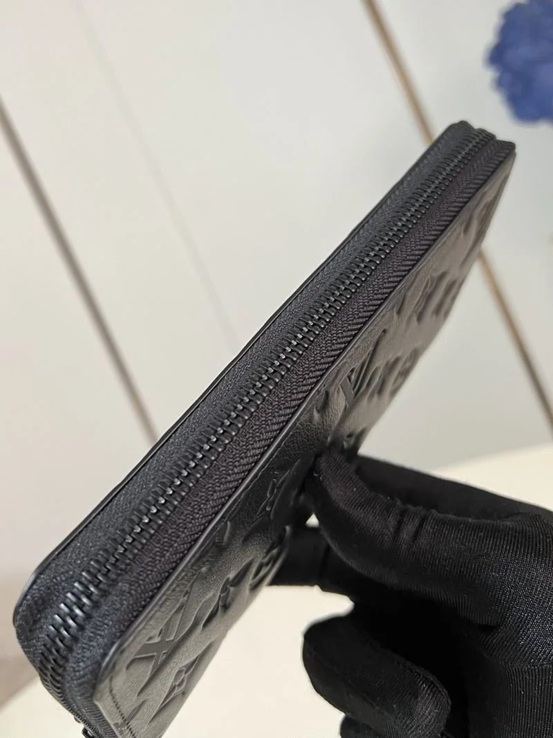 ModernLook Louis Vuitton Wallets Purse 40822