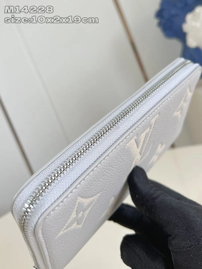 Louis Vuitton Wallets Purse ComfortFit 40236