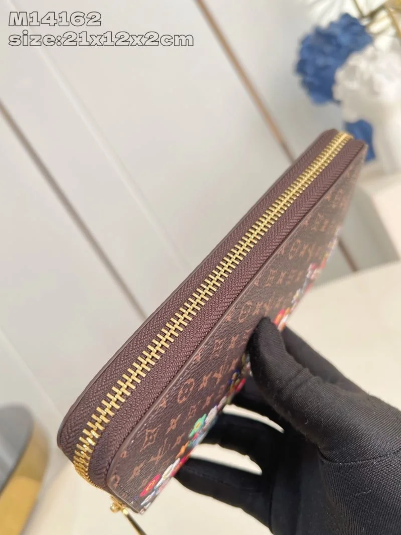 Vibrant Louis Vuitton Wallets Purse 40286