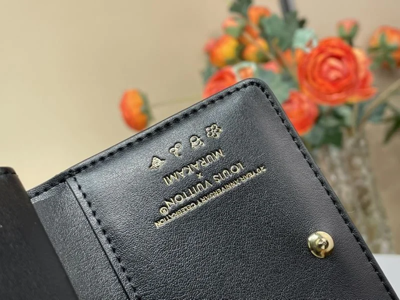 Flexible Louis Vuitton Wallets Purse 40303