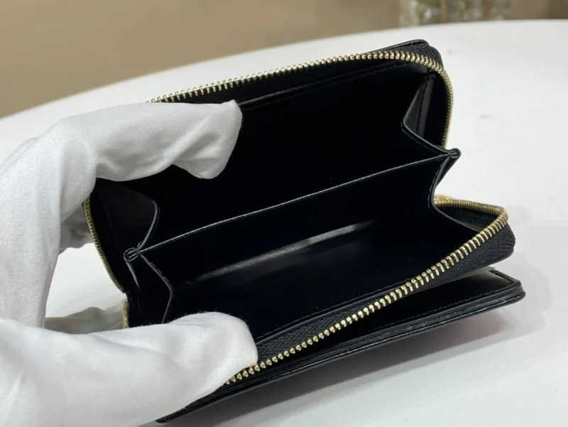 Flexible Louis Vuitton Wallets Purse 40303