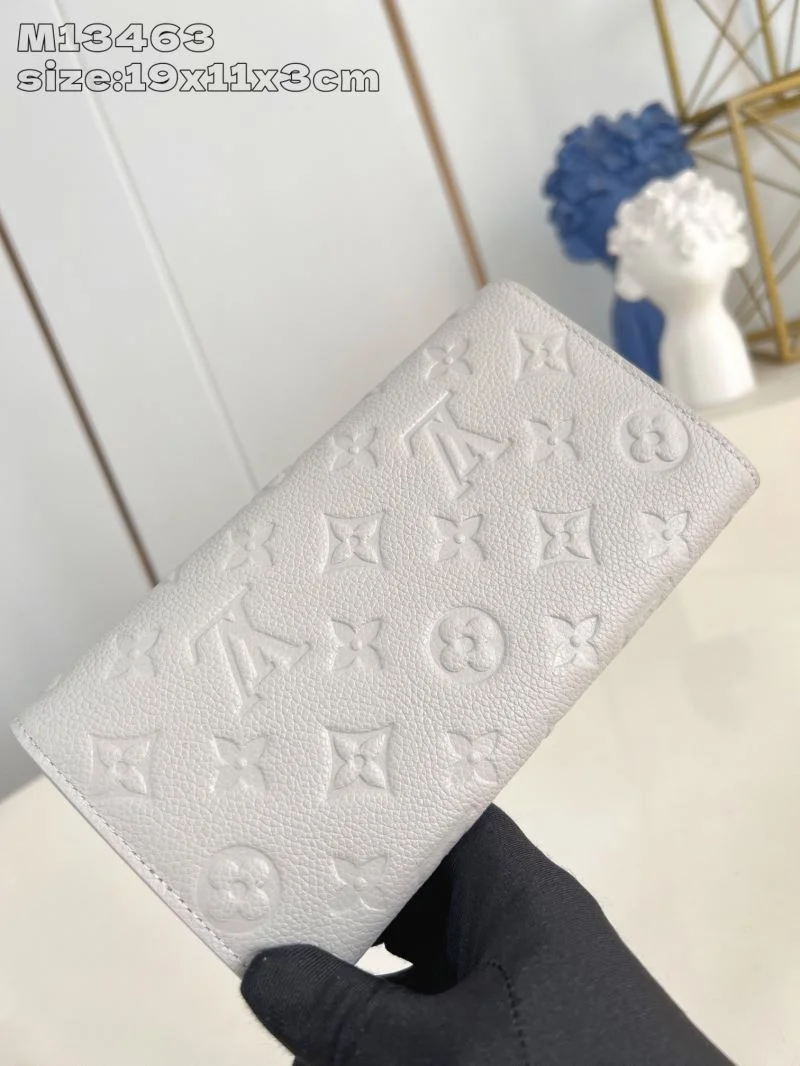 RelaxedFit Louis Vuitton Wallets Purse 40208