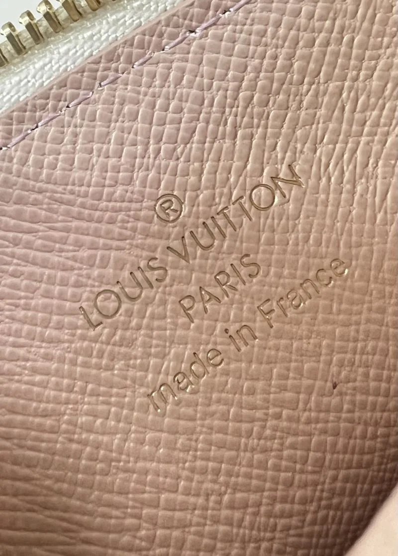 Modern Louis Vuitton Wallets Purse 40207